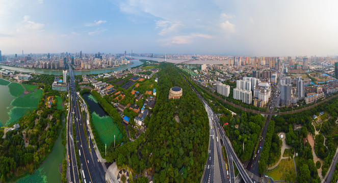 武汉夏日城市航拍风光