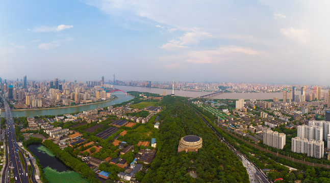 武汉夏日城市航拍风光