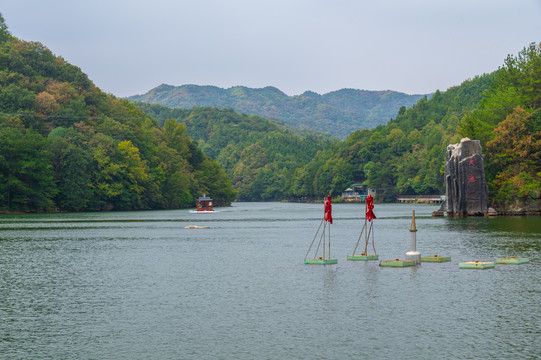 武汉木兰天池风景区初秋风光