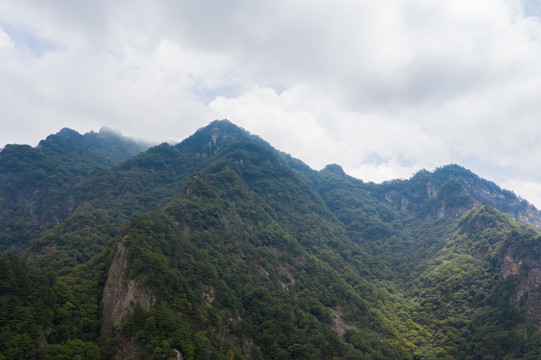 航拍秦岭山脉