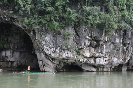 龙隐岩