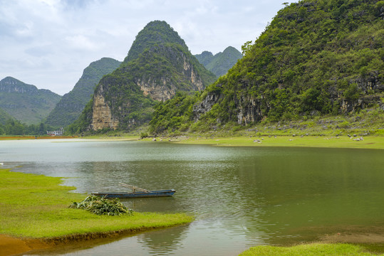 湖泊山水