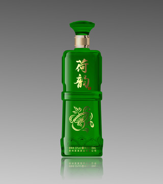 绿色透明酒瓶设计
