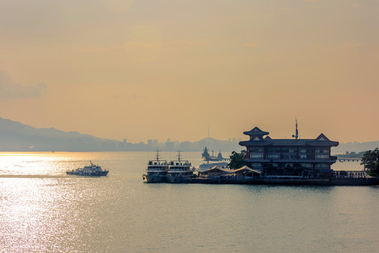 山东威海刘公岛景区铁码头