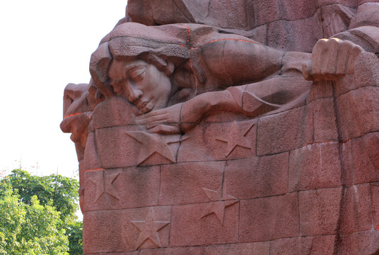 红岩烈士墓