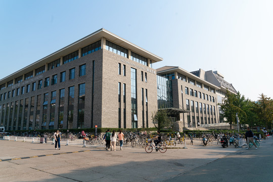 北京大学校园内景