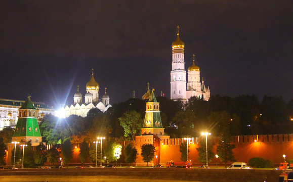 俄罗斯克莫斯科林姆林宫教堂夜景