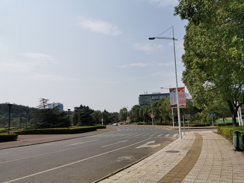 道路