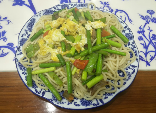 鸡蛋炒面