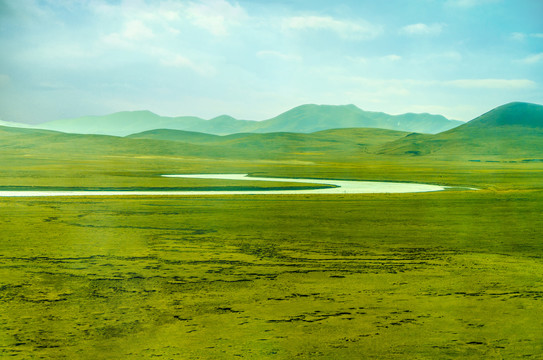 藏北青藏高原牧场河流