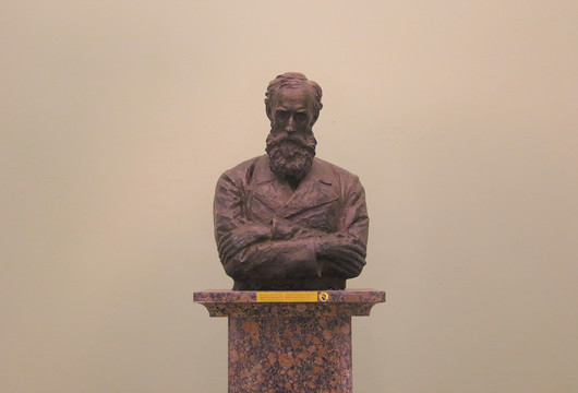 特列季亚科夫画廊塑像