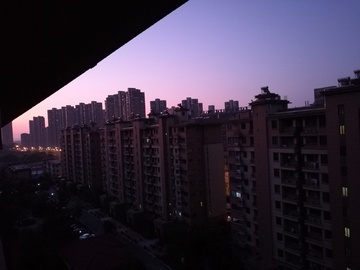 凌晨五点的上海