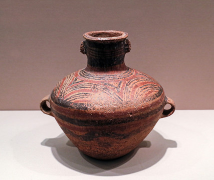 新石器时代彩陶壶
