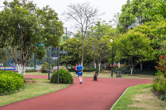 塑胶步道