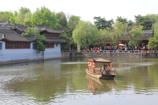 如皋水绘园景区游船