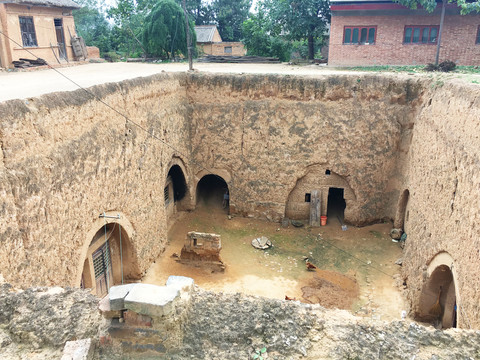 地坑院