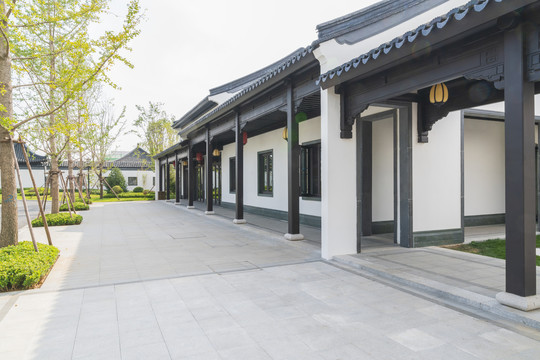 灰瓦白墙建筑