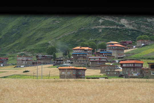川西藏族甘孜州风光