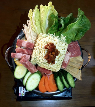 韩国火锅