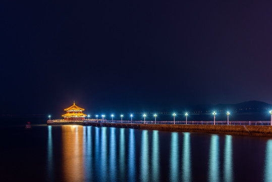 山东省青岛市栈桥夜景