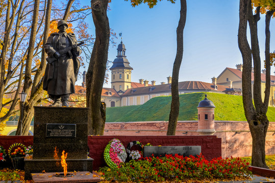 白俄涅斯韦日城堡附近烈士纪念碑