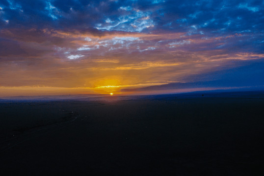 夕阳天空