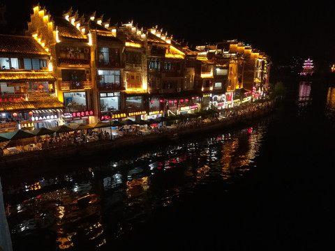 贵州镇远古镇夜景