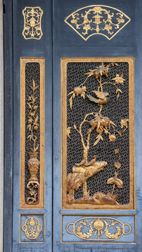 门框花鸟木雕