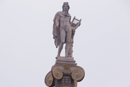 雅典科学院阿波罗雕像新古典主义