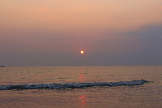 大海与落日