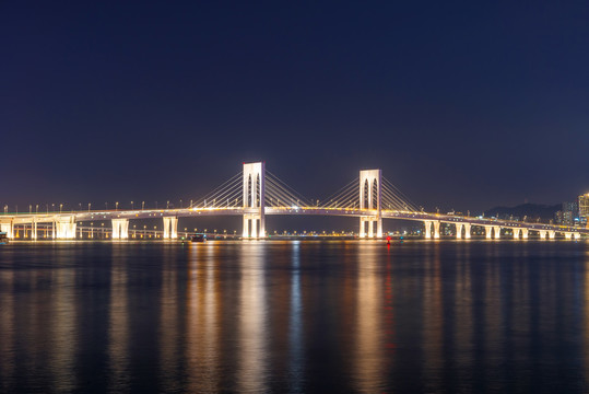 澳门西湾大桥夜景
