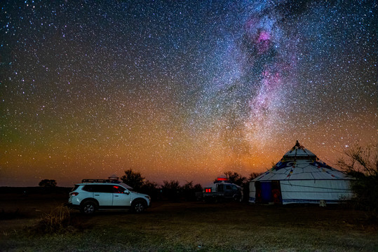 达里诺尔湖星空