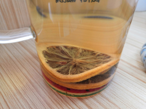 柠檬茶柠檬片