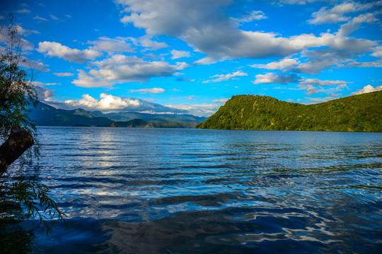 泸沽湖