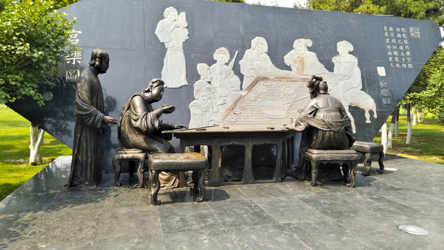 唐代女人演奏乐器雕塑