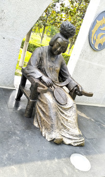 唐代女子雕塑