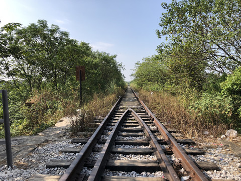 废弃的铁路
