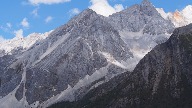 稻城亚丁风景区风光