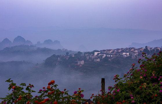 下岩贝晨景