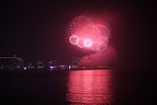 海上烟花