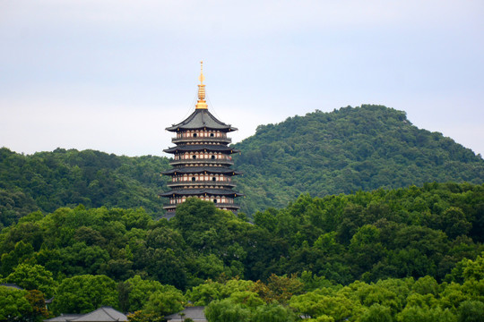 西湖雷峰塔