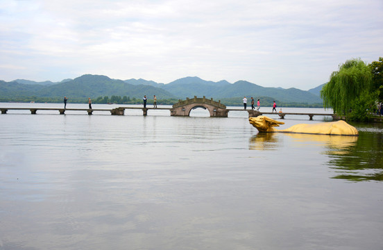 西湖涌金门