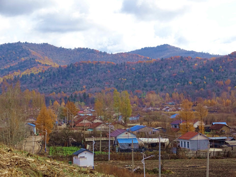 美丽山村