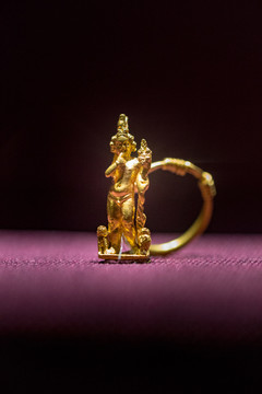 古希腊黄金人物耳环