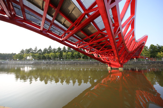上海华翔绿地公园铁桥