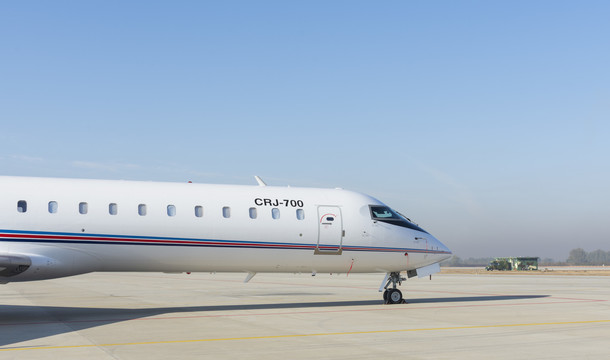 CRJ700飞机