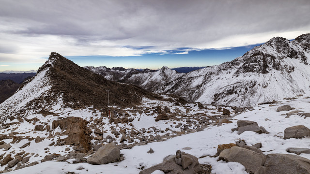 达古冰山