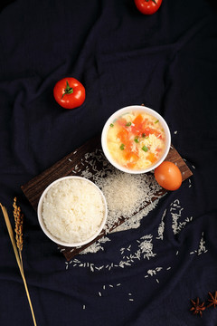 米饭加西红柿蛋汤