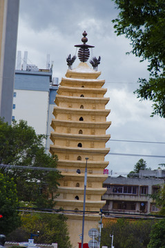 昆明西寺东寺