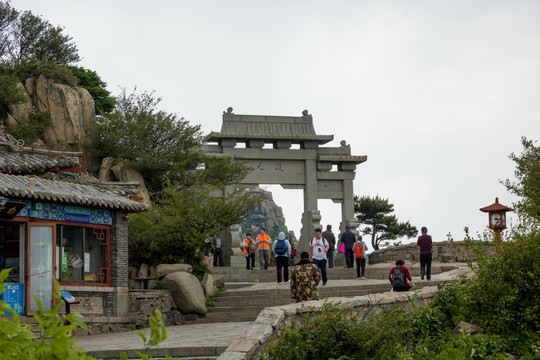 泰山蓬元石坊